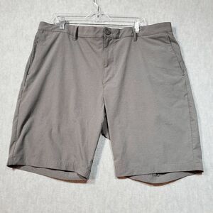 Tommy Bahama Shorts Mens 42 Gray Chino Casual Flat Front Regular Fit Logo Preppy